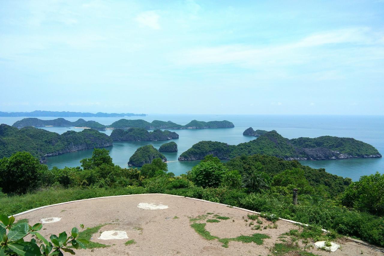 Anh Thuan Hotel 1 Cat Ba Island Extérieur photo